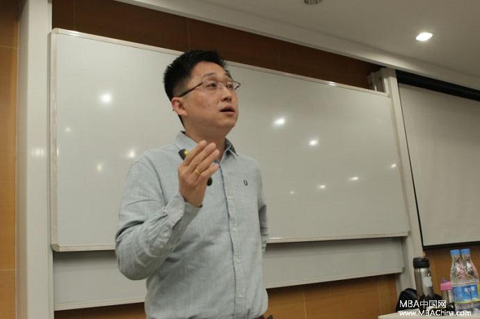 上交大安泰MBA在校生联合举办职业发展论坛